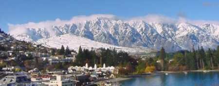 Queenstown - Ultimate vacation spot - Lake Wakatipu in winter.